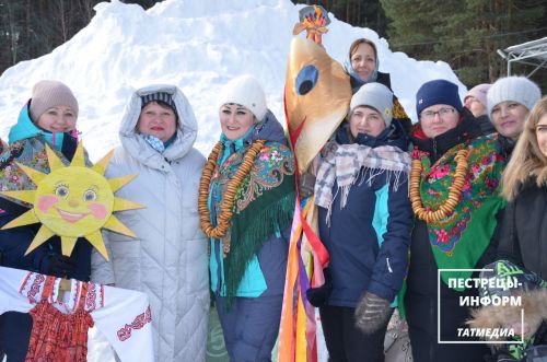 В Пестрецах в сосновом бору отметили Масленицу