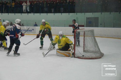 На пестречинском льду вновь разгромная победа