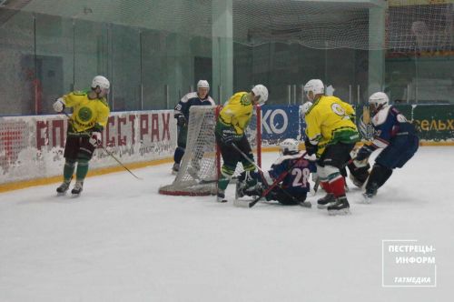 На пестречинском льду вновь разгромная победа