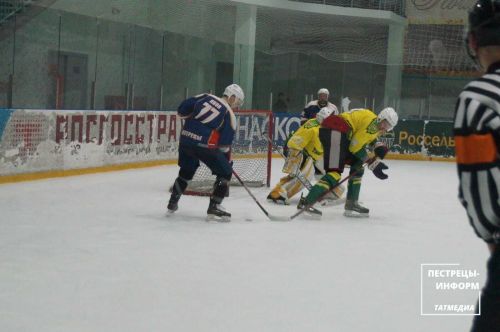 На пестречинском льду вновь разгромная победа