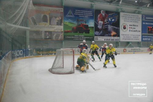 На пестречинском льду вновь разгромная победа