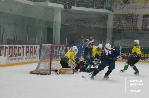 На пестречинском льду вновь разгромная победа