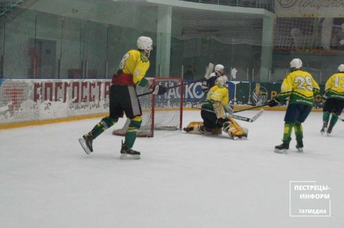На пестречинском льду вновь разгромная победа