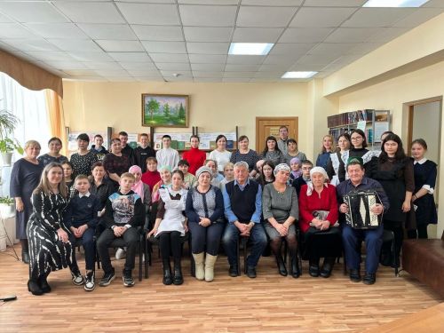 В селе Шали состоялась встреча с писателем-прозаиком Камилем Каримовым