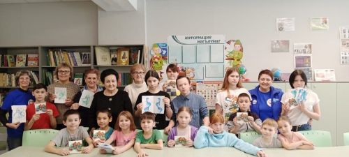 В пестречинском приюте провели мастер-класс по декупажу и нетрадиционной технике рисования