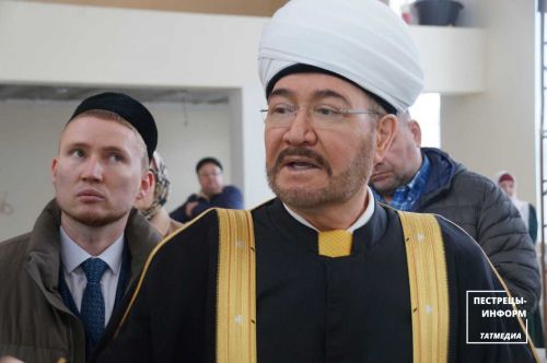 Председатель ДУМ РФ Равиль хазрат Гайнутдин посетил мечеть в селе Пестрецы