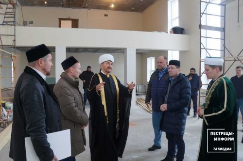 Председатель ДУМ РФ Равиль хазрат Гайнутдин посетил мечеть в селе Пестрецы