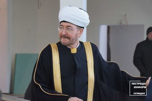 Председатель ДУМ РФ Равиль хазрат Гайнутдин посетил мечеть в селе Пестрецы
