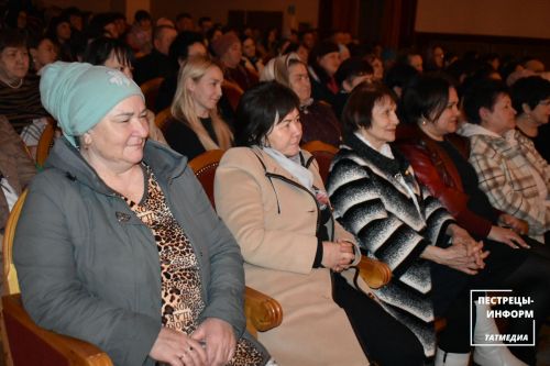В Пестрецах театральная неделя завершилась церемонией награждения