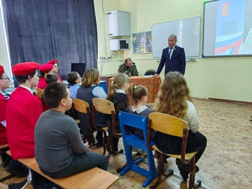 В селе Кряш-Серда прошла встреча с мобилизованным, прибывшим в отпуск