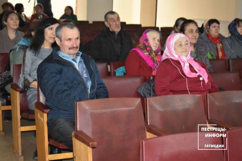 В Кряш-Серде прошла презентация сборника стихов Николая Александрова