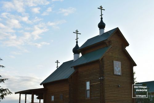 Православные празднуют Благовещение Пресвятой Богородицы