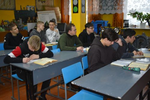 Абитуриенты могут подать документы в учебное заведение дистанционно