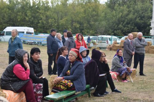 В Пестречинский район приехали 14 кряшенских фольклорных ансамблей
