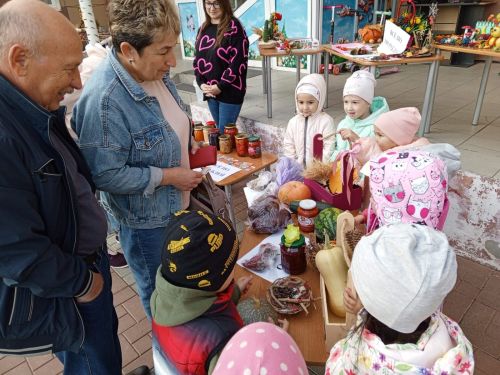 В пестречинском детском саду провели осеннюю благотворительную «Ярмарку добра»