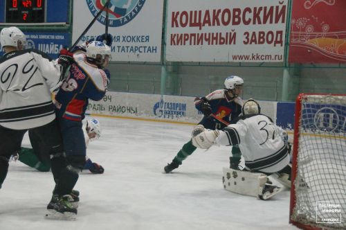 Хоккейная команда «Пестрецы-2006» вышла в лидеры