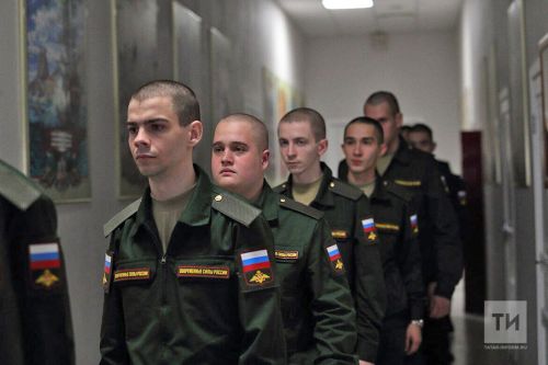 Срочников весеннего призыва не будут направлять на службу в новые регионы и на СВО
