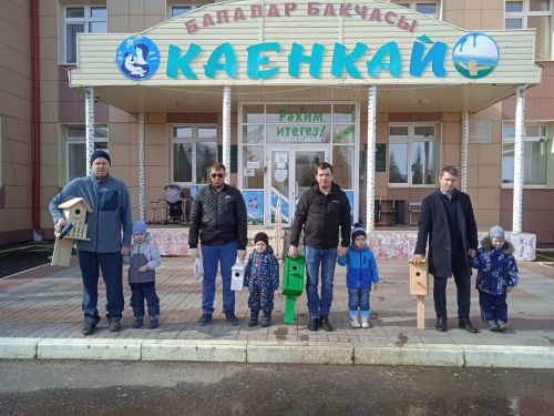 У пестречинского детского сада «Каенкай» появились новые скворечники
