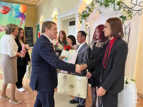 В День семей в Пестрецах поженились три пары