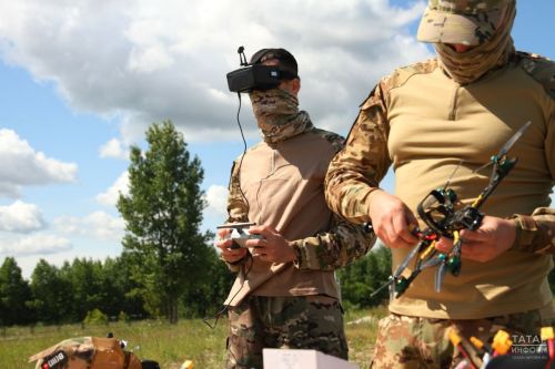 Заключившие контракт с МО РФ в Татарстане в первые 2 месяца лета получат 700 тысяч рублей