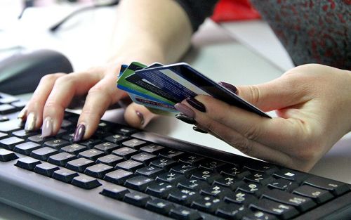 Переводы до 30 млн рублей в месяц между своими счетами стали бесплатными