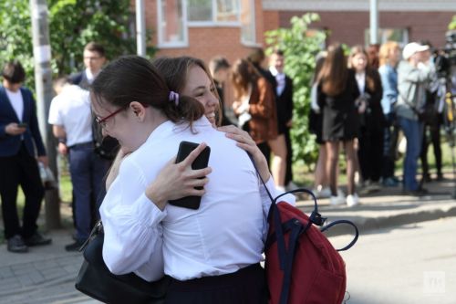 100-балльники ЕГЭ из Татарстана получат выплату до 35 тысяч рублей