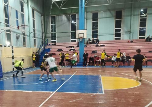 В чемпионате района по мини-футболу прошли игры десятого тура