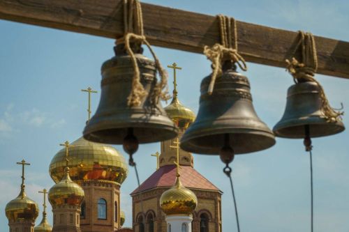 Священник рассказал, кому разрешено звонить в колокола и для чего они нужны