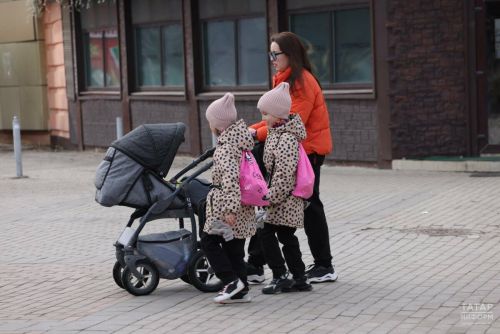 Родители двойняшек могут оформить отдельное пособие на каждого ребенка