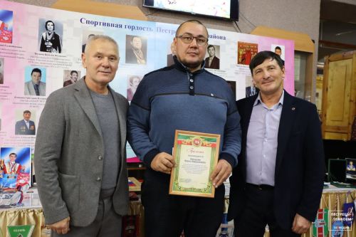 В Пестрецах представили выставку «Легенды спорта»