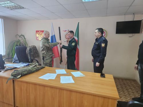 Пестречинские охотники сдали свои ружья для отправки в зону СВО