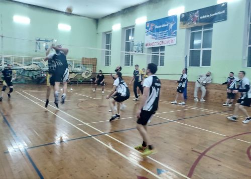 В чемпионате района по волейболу прошли игры 17-го тура