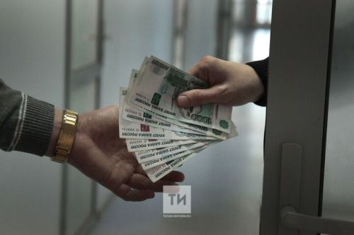 В Пестречинском районе экс-главу отдела по вопросам миграции подозревают во взятках