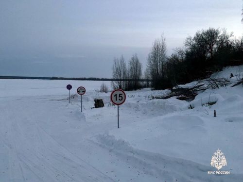 Водителей предупредили о штрафах за выезд на лед вне переправы