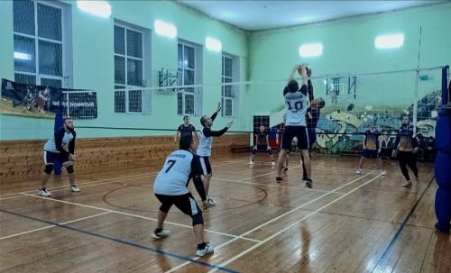 «Богородское» сравнялось с «Легионом» в чемпионате района по волейболу