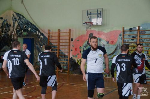 Состоялся предпоследний тур чемпионата района по волейболу