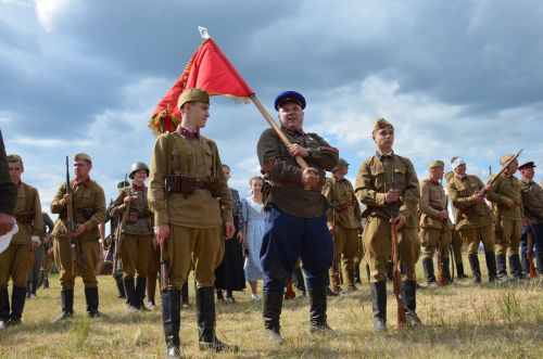 На фестивале «Элбэдэн» воссоздадут фрагмент парада войск Красной армии на Красной площади