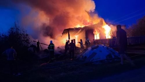 Нарушение правил эксплуатации электроприборов привело к пожару в Шали