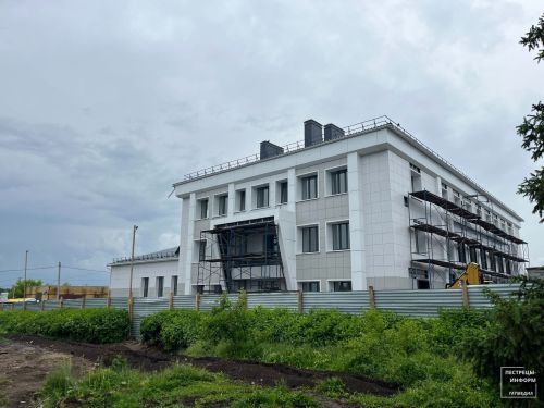 В Пестрецах проводится масштабная реконструкция районного Дома культуры