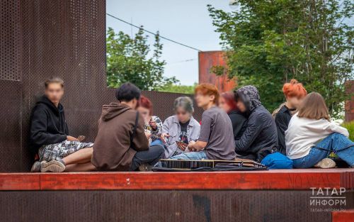 Нарколог рассказал, чем опасны электронные гаджеты для курения летом