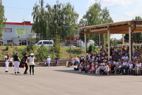 Казанские артисты показали в Пестрецах иммерсивный театр