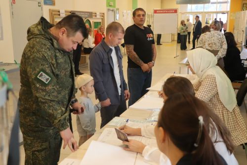 «Голосовать – это тоже долг»: ветераны СВО из ЖК «Царево» о важности участия в выборах