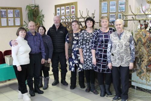 Жители села Кулаево за три года изготовили более 300 маскировочных сетей для военных