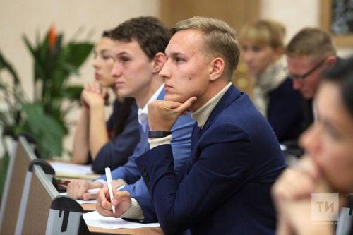 В Татарстане введут премии для директоров школ и колледжей за успехи педагогов