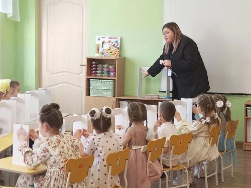 Воспитатель детского сада в ЖК «Царево» Эндже Шакирова вошла в десятку лучших в республике