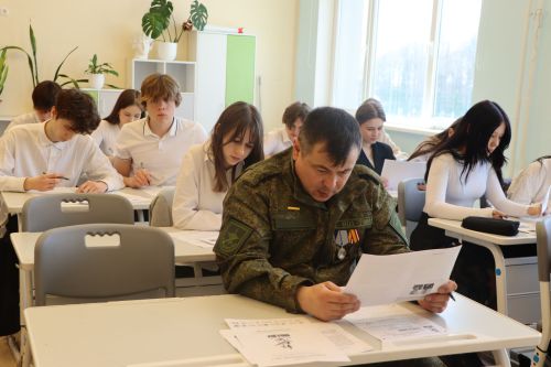 Питрәчлеләр “Җиңү диктанты” язды