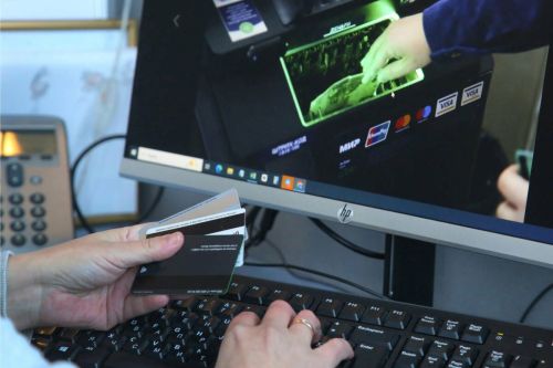Что делать, если деньги с карты перевели мошенникам