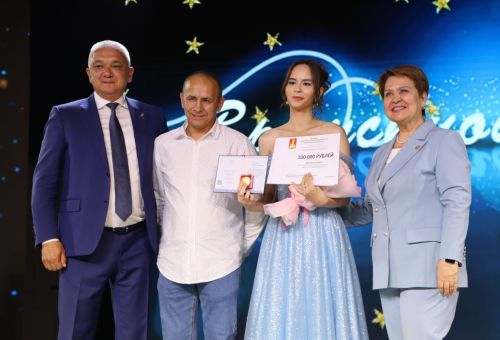 Лучшие выпускники Пестречинского района получили денежные сертификаты