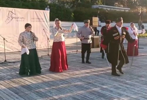 Пестречинский ансамбль казачьей песни «Околица» выступил на фестивале «Пушкин ФЕСТ» в Казани