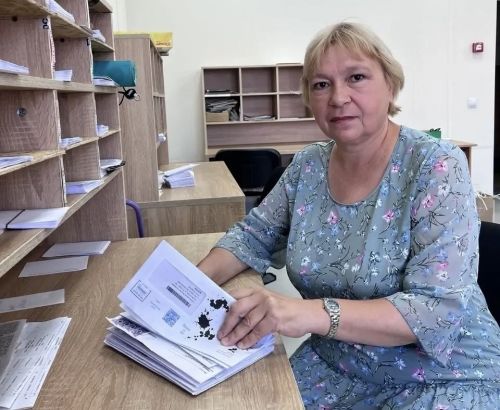 «Они меня ждут»: почтальон Надежда Сверчкова из села Пестрецы рассказала о своей работе